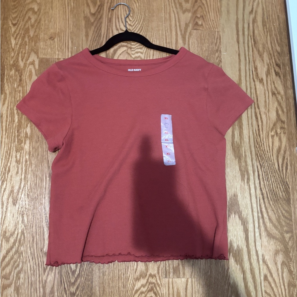 Old Navy Women's Lettuce-Edge Thermal-Knit Crop T-Shirt  never worn